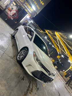 تويوتا أفالون